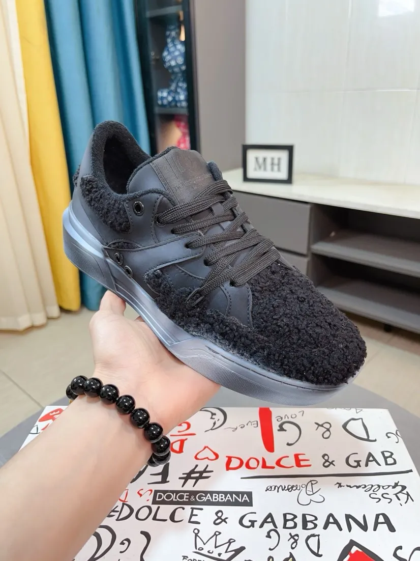 Men's shoes 💰500🌹🌹 "Dolce & Gabbana DG" 3D hand-painted heavy industry series, original imported first-layer cowhide ➕ sheepskin lining, light and comfortable, versatile, original special outsole 🔥 favored by trendy men 🔥 Welcome to compare quality 🔥 exquisite and luxurious, super A-level! Compared with the genuine product at the counter, the version is no worse at all! Code number 36-46